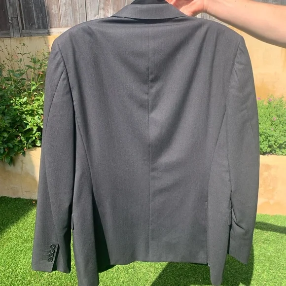Authentic Canali charcoal wool suit, size European 50